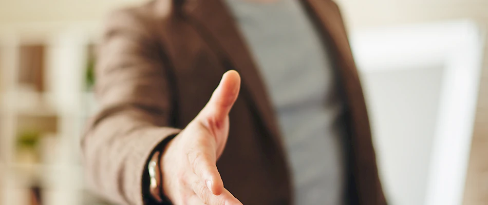 Entrepreneur Handshake male XL