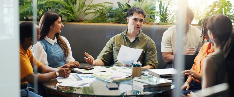 Website Header 12